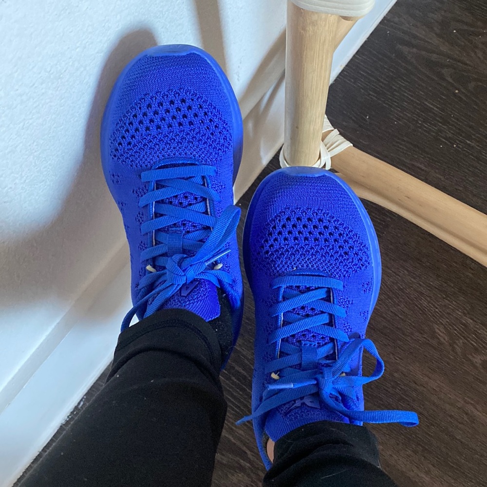 APL Techbloom Pro W blue sneakers!